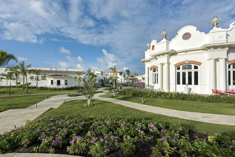 Azul Beach Resort Punta Cana, All Inclusive By Karisma المظهر الخارجي الصورة